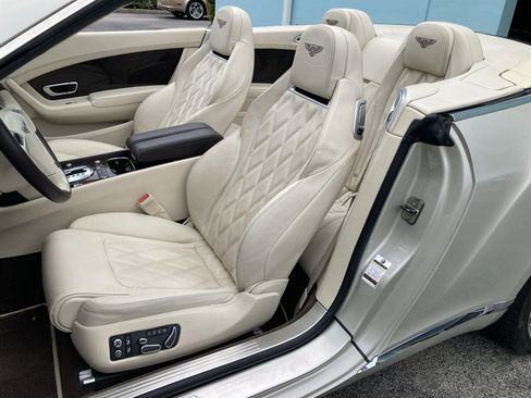 Used 2014 Bentley Continental GT image 15