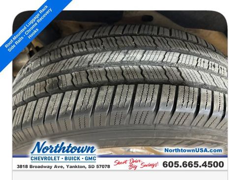 Used 2017 Chevrolet Tahoe LT w/ LT Signature Package AWD/4WD image 29