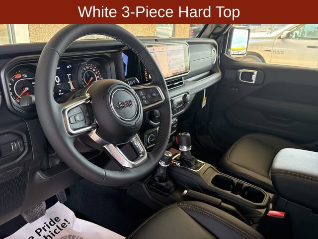 New 2026 Jeep Wrangler Unlimited Sahara w/ Whitecap Package AWD/4WD image 19