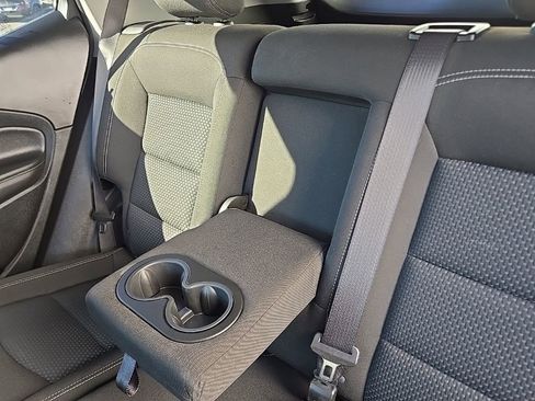 Used 2024 GMC Terrain SLE image 27