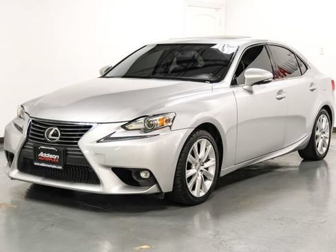 Used 2016 Lexus IS 200t RWD image 7