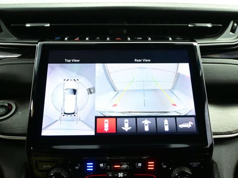 Used 2023 Jeep Grand Cherokee 4WD 4xe w/ Luxury Tech Group II image 22