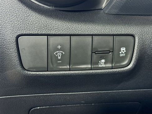 Certified 2023 Hyundai Kona SEL image 12