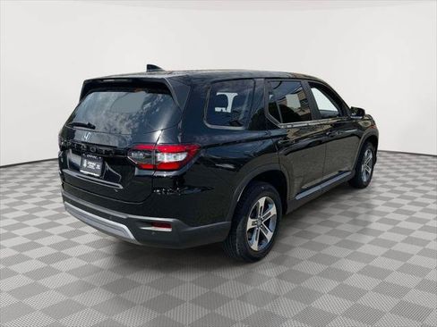 Used 2024 Honda Pilot EX-L image 6