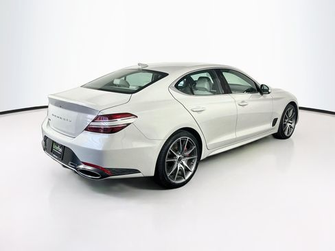 Used 2025 Genesis G70 2.5T RWD image 9