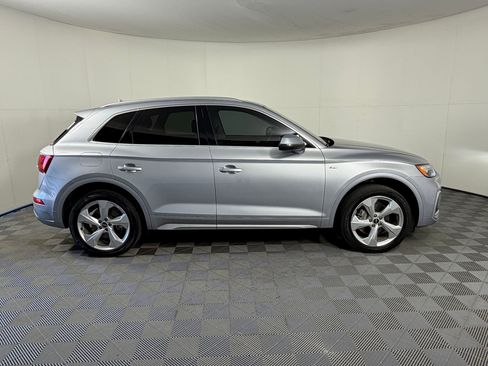 Used 2022 Audi Q5 2.0T Premium Plus w/ Premium Plus Package image 8