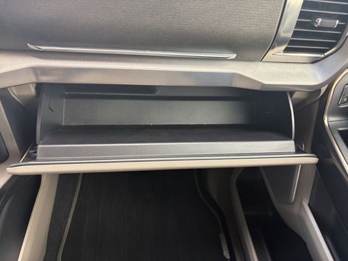 Used 2024 Ford F150 Platinum w/ Equipment Group 703A Plus image 9