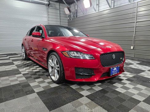 Used 2017 Jaguar XF R-Sport image 4