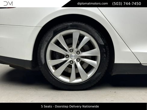 Used 2013 Tesla Model S Performance RWD image 36