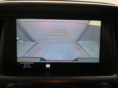 Used 2019 Chevrolet Colorado Z71 AWD/4WD image 19