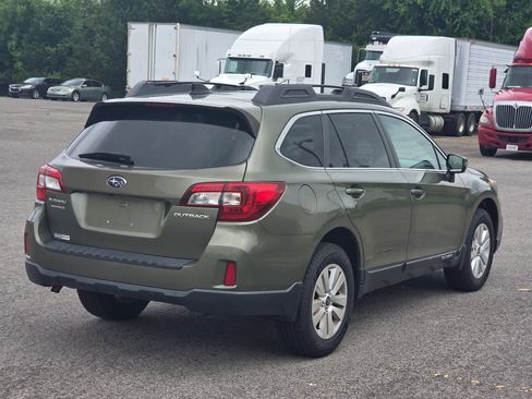 Used 2016 Subaru Outback 2.5i Premium AWD/4WD image 5