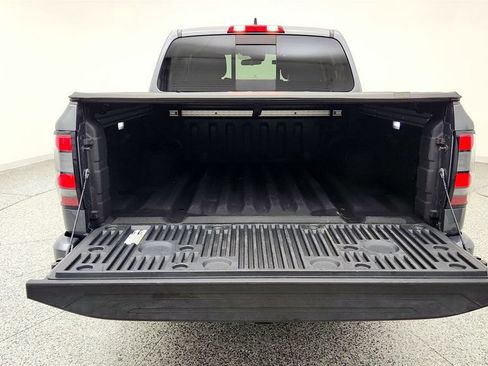 Used 2023 Nissan Frontier SV w/ SV Convenience Package AWD/4WD image 21