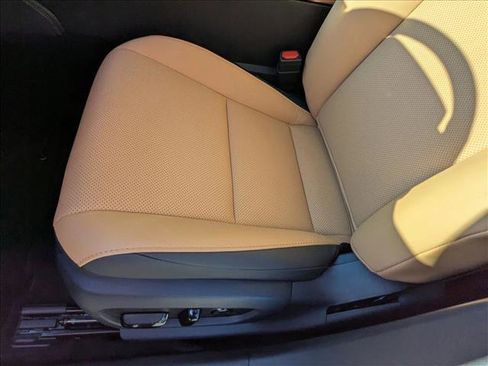 Used 2025 Lexus ES 350 w/ Premium Package image 4