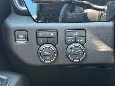 Used 2022 Chevrolet Silverado 1500 RST AWD/4WD image 17