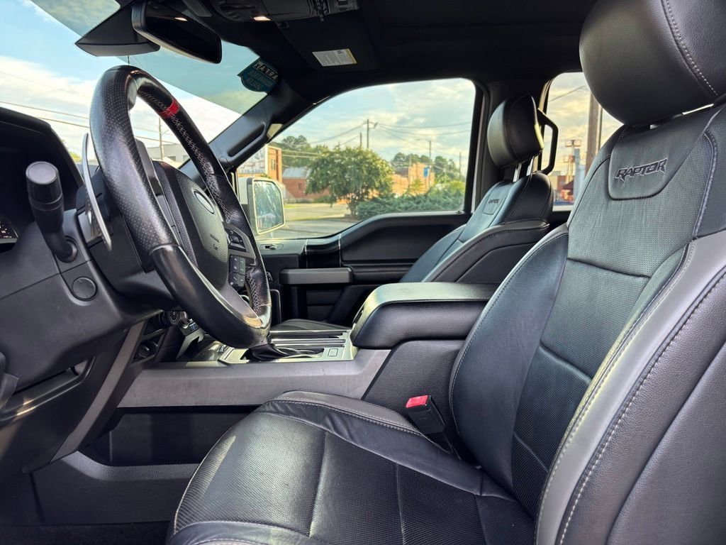 Used 2018 Ford F150 Raptor AWD/4WD image 16