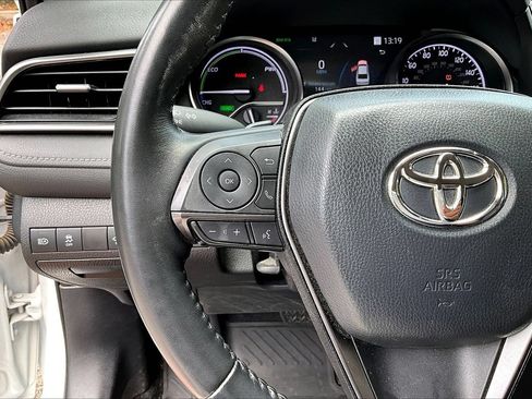 Used 2021 Toyota Camry XSE w/ Cold Weather Package FWD image 10