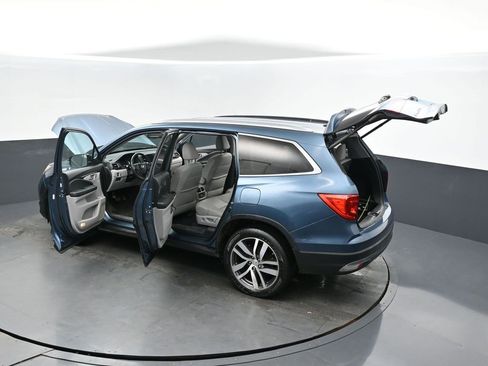 Used 2018 Honda Pilot Touring image 50