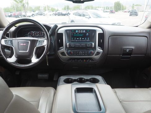 Used 2018 GMC Sierra 1500 SLT w/ SLT Premium Package AWD/4WD image 16