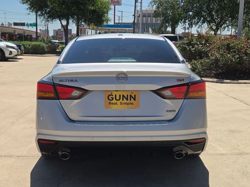 Used 2023 Nissan Altima 2.5 SR AWD/4WD image 4