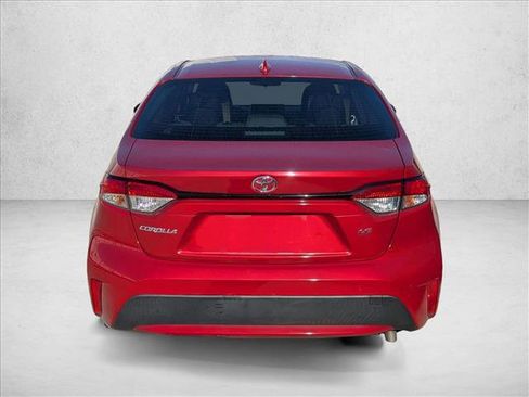 Used 2020 Toyota Corolla LE image 6
