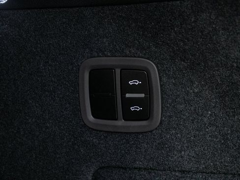 Certified 2026 Porsche Cayenne Coupe AWD/4WD image 32