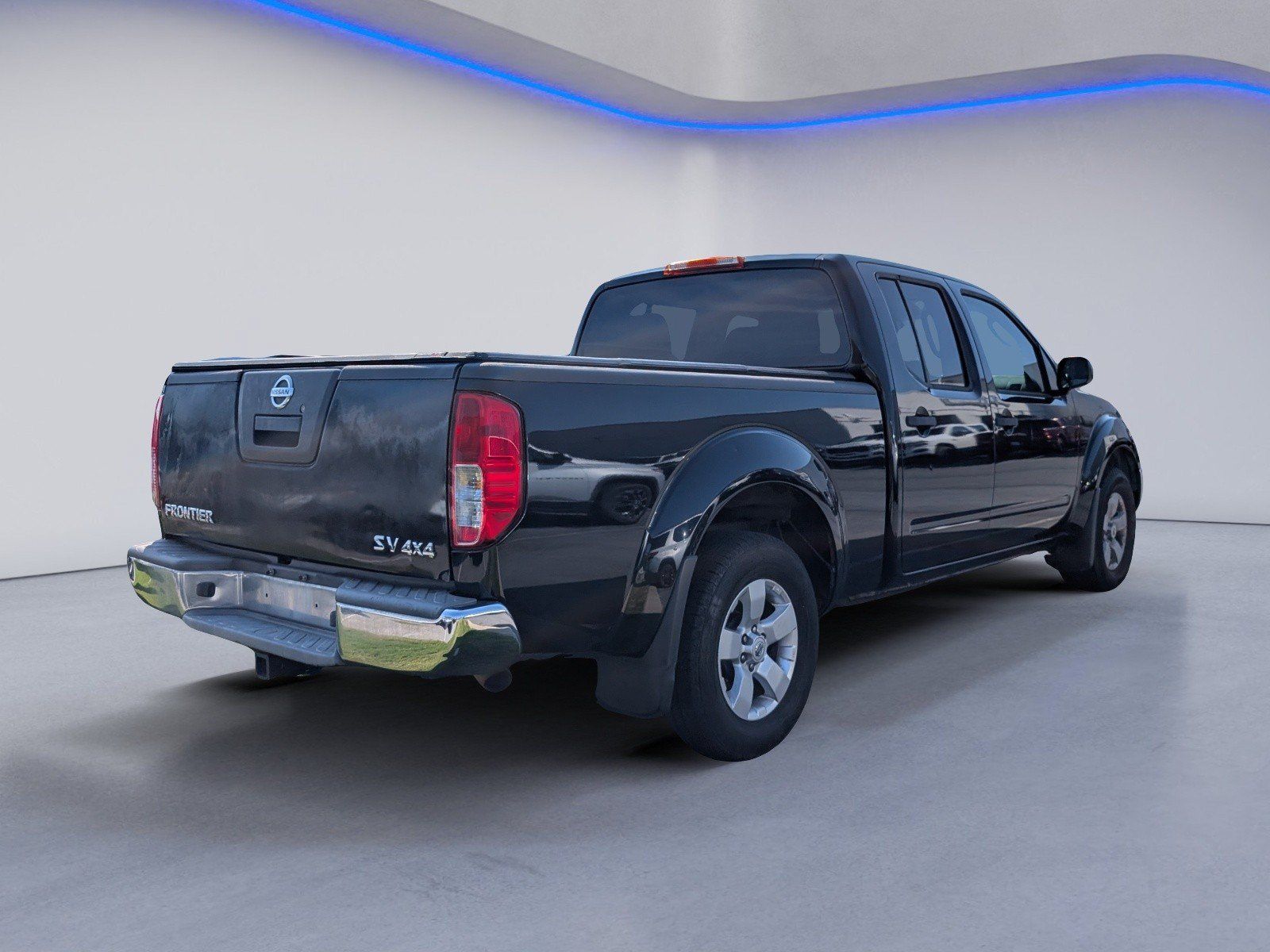 Used 2011 Nissan Frontier SV AWD/4WD image 9