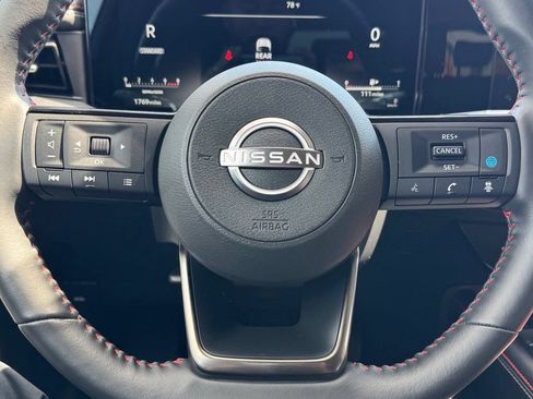 Used 2025 Nissan Kicks SR w/ SR Premium Package AWD/4WD image 42