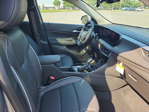 New 2026 Buick Encore GX Avenir w/ Avenir Technology Package image 7