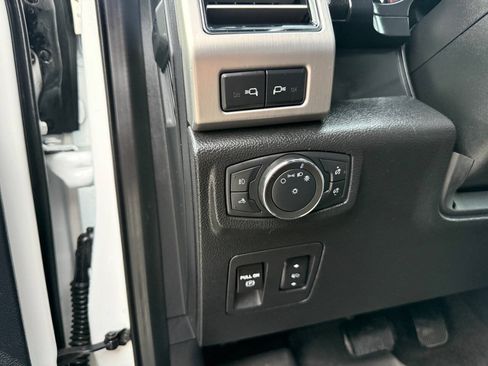Used 2020 Ford F150 Platinum w/ Technology Package AWD/4WD image 18