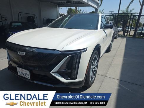 Certified 2024 Cadillac Lyriq Sport RWD image 2