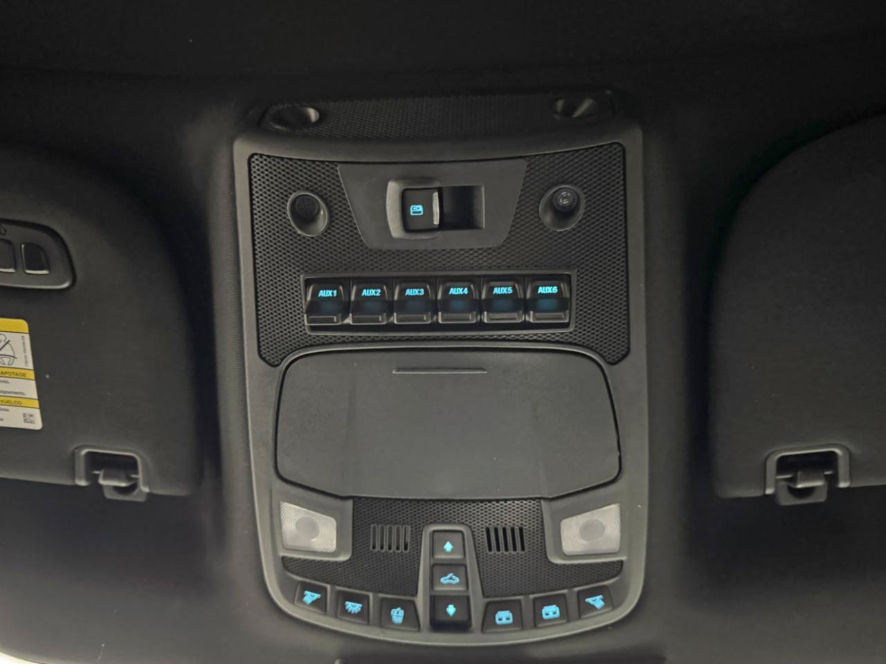 Used 2022 Ford F450 Platinum w/ FX4 Off-Road Package AWD/4WD image 32