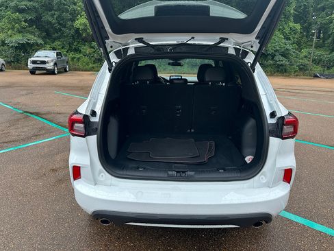 Used 2023 Ford Escape ST-Line AWD/4WD image 25