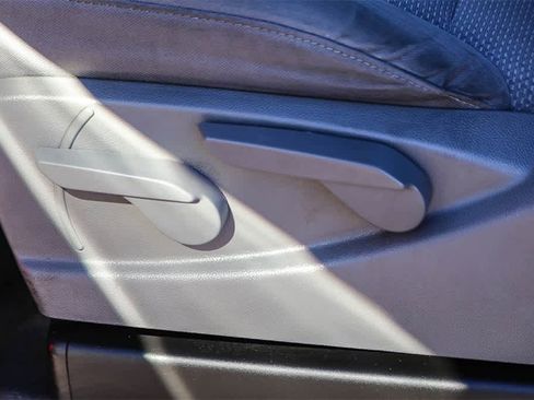 Used 2015 Chevrolet Silverado 2500 W/T image 18