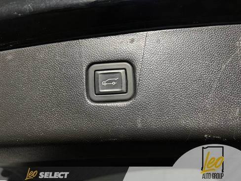 Used 2024 Chevrolet Blazer LT FWD image 15