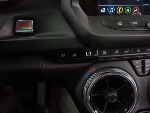 Used 2019 Chevrolet Camaro ZL1 RWD image 23