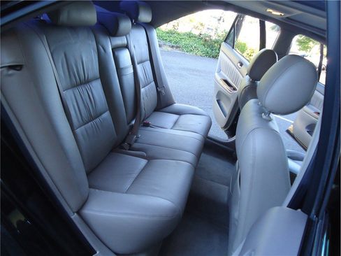 Used 2006 Toyota Camry XLE FWD image 13