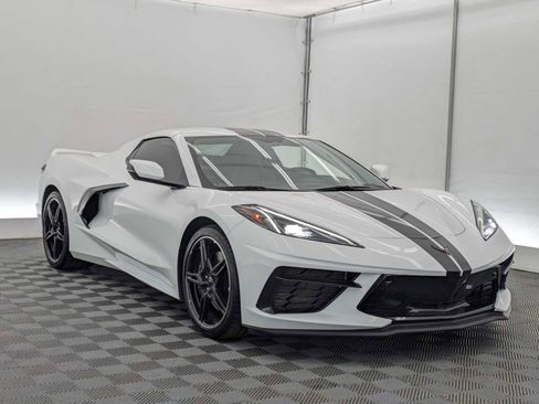 Used 2022 Chevrolet Corvette Stingray Preferred Conv w/ Z51 Performance Package RWD image 8