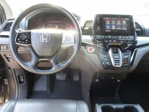Used 2018 Honda Odyssey Elite image 5