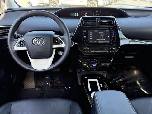 Used 2016 Toyota Prius Four Touring image 32