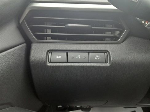 Used 2024 Nissan Altima 2.5 SV image 23