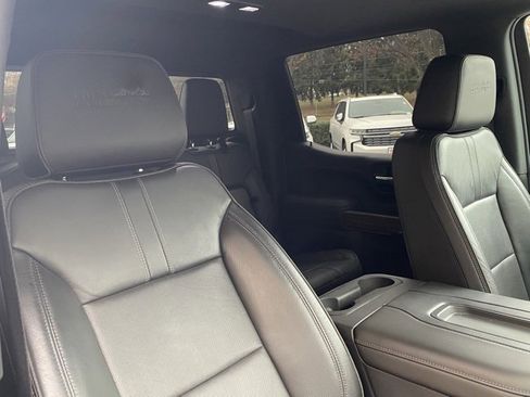 Used 2019 Chevrolet Silverado 1500 High Country w/ Technology Package image 30