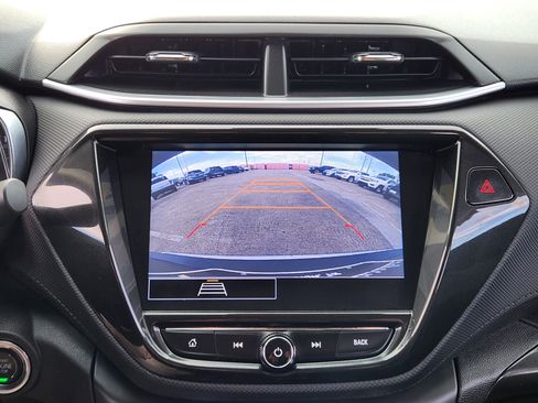 Certified 2022 Chevrolet TrailBlazer LT w/ Convenience Package image 18