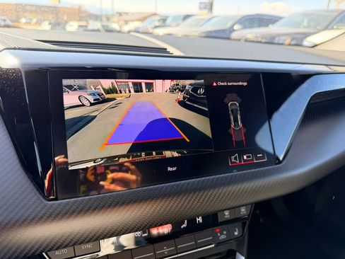 Used 2024 Audi e-tron GT Premium Plus w/ Performance Package image 22