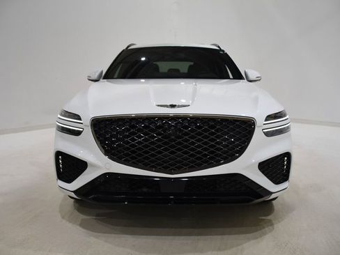 Used 2023 Genesis GV70 2.5T w/ Sport Prestige Package image 2