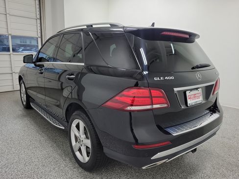 Used 2019 Mercedes-Benz GLE 400 4MATIC image 5