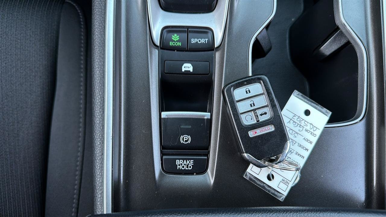 Used 2018 Honda Accord Hybrid image 26