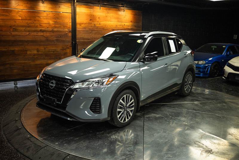 Used 2024 Nissan Kicks SV FWD image 2