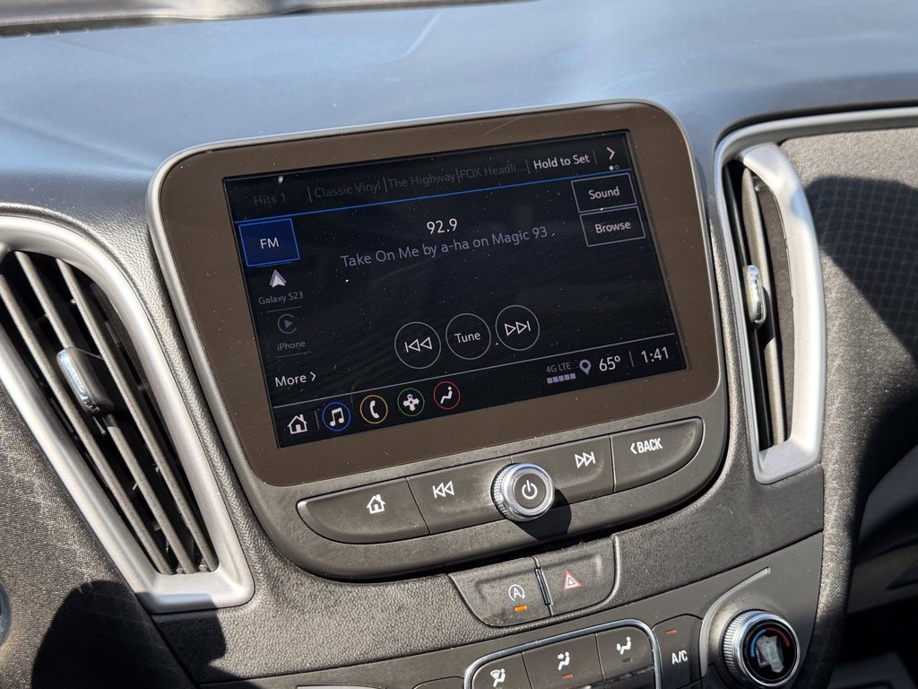 Used 2025 Chevrolet Malibu LT FWD image 5