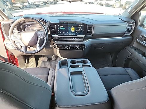 Certified 2023 Chevrolet Silverado 1500 LT AWD/4WD image 38
