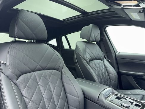 Used 2025 BMW X6 xDrive40i image 46